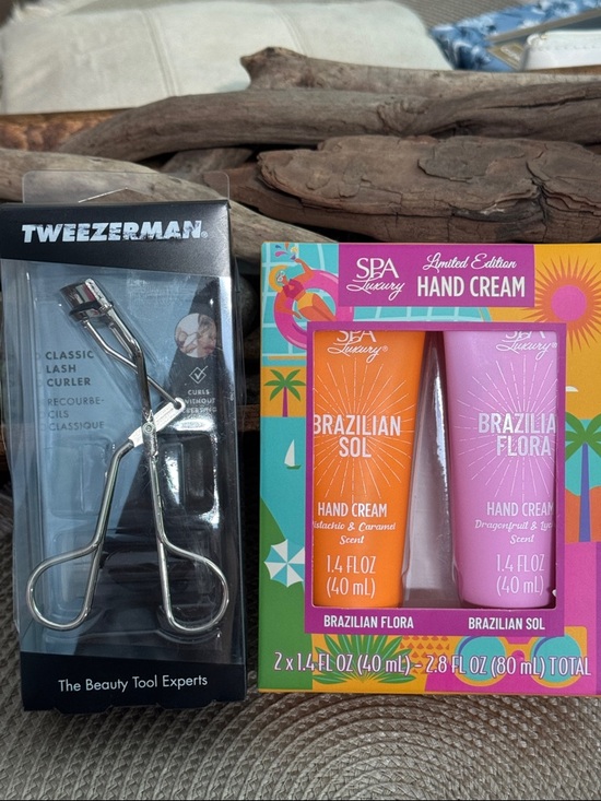 Other - Eyelash Curler and Hand Cream Set
